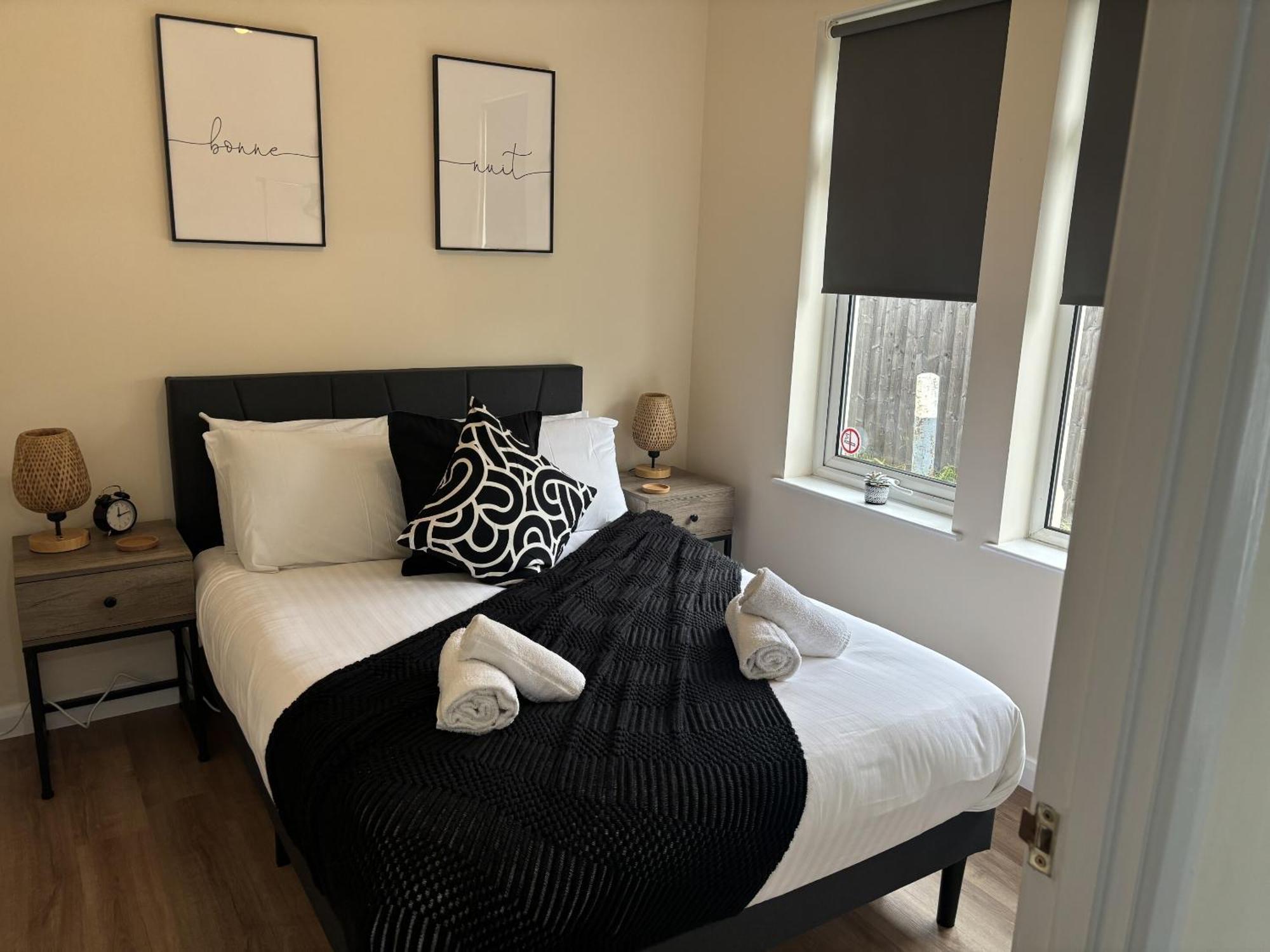Central - 1 Bed, Cosy Retreat Свіндон Екстер'єр фото